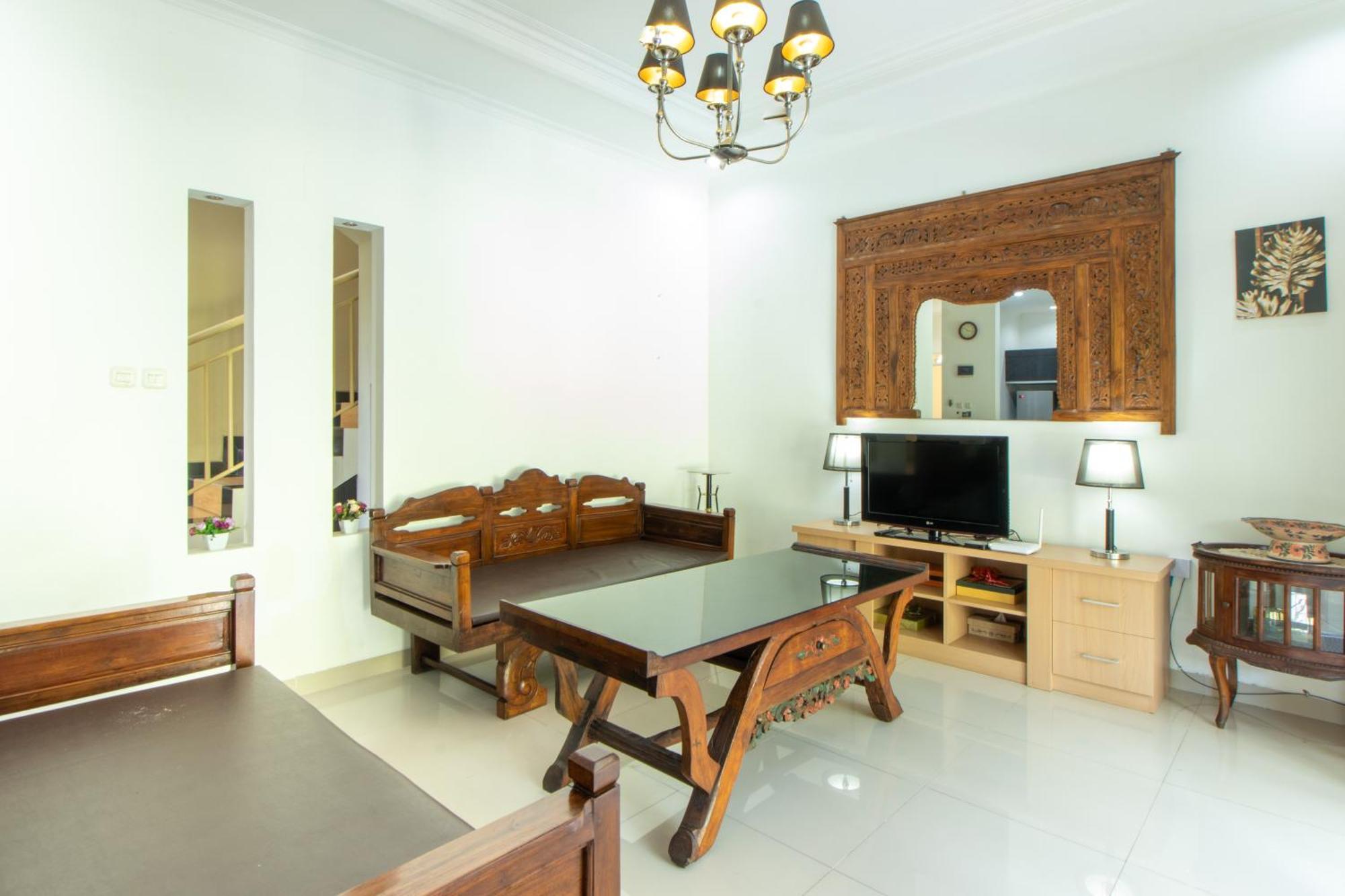 Villa Family Only Private Pool - De Reiz Tirta Syariah 4br *